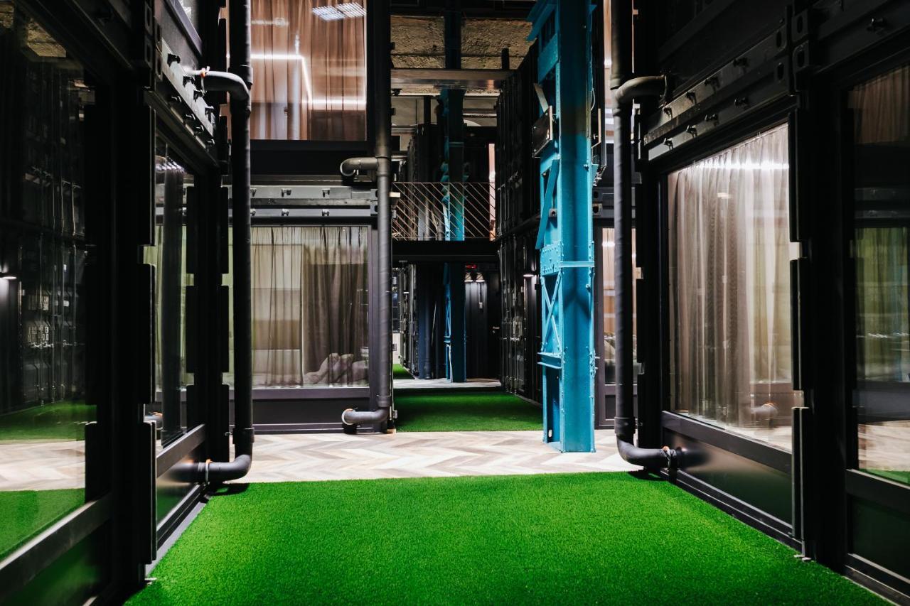 Hotel Hektor Container 3*